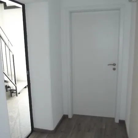 Schnell * באד סאולגאו